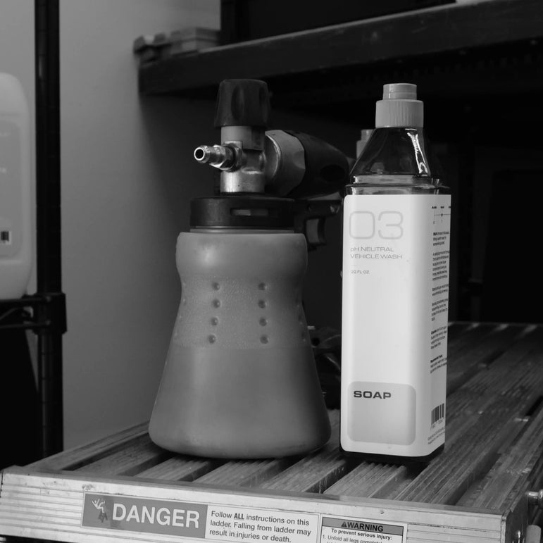 GREYSCALE 03 SOAP | pH-Neutral High-Foam Car Wash Shampoo
