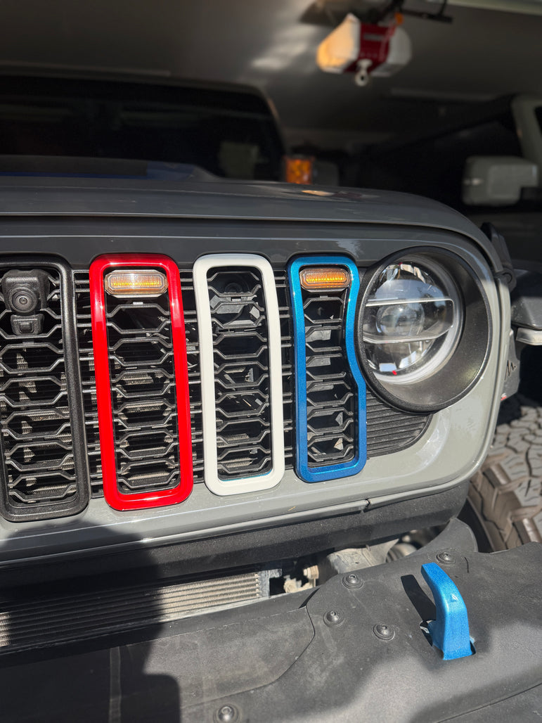 🇺🇸Red White Blue Snap-On Grille Covers for 2024+ Jeep JL/JT Refreshed Grille