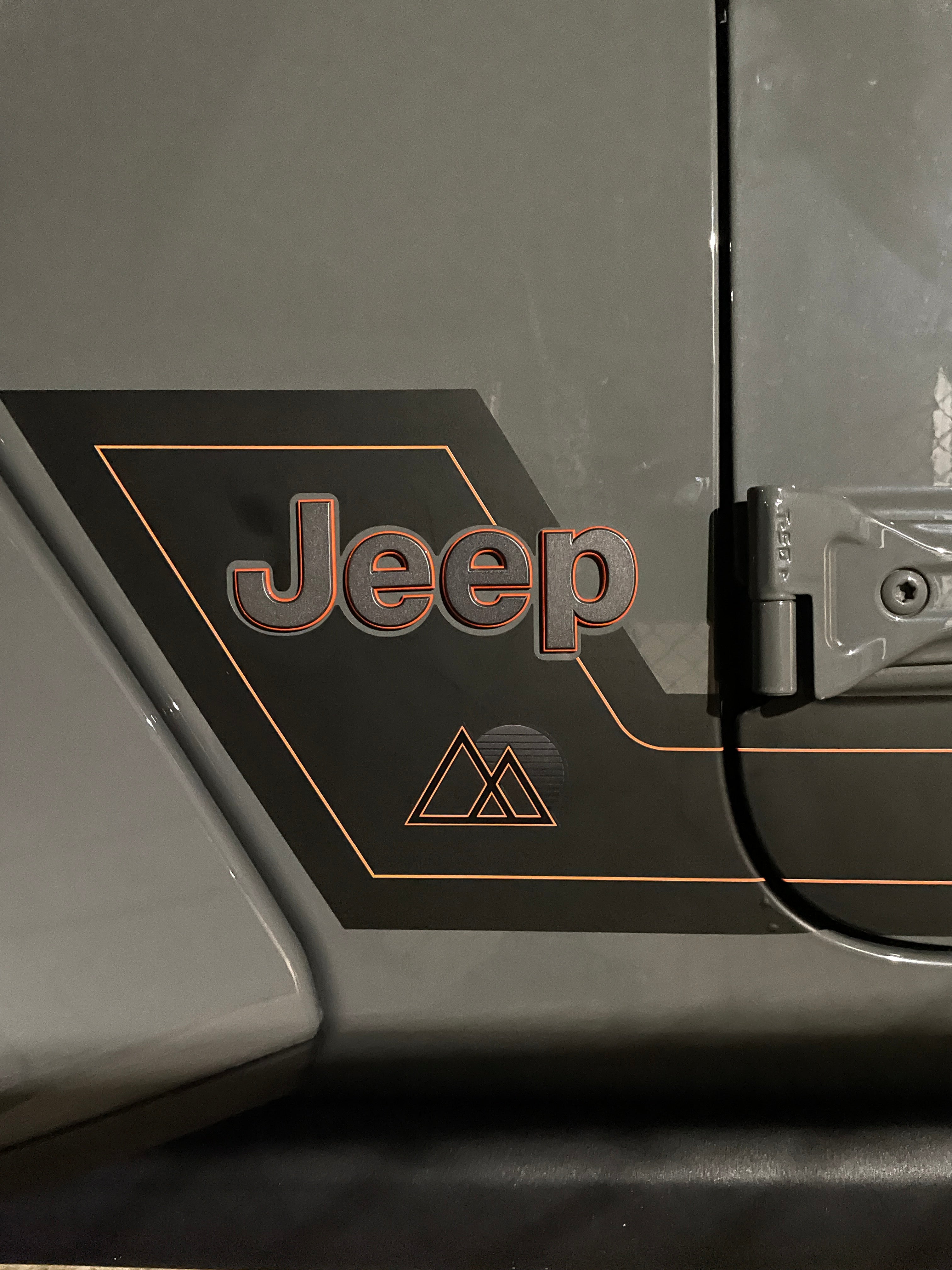 Lower Side Stripe with pinstripe for Wrangler JL