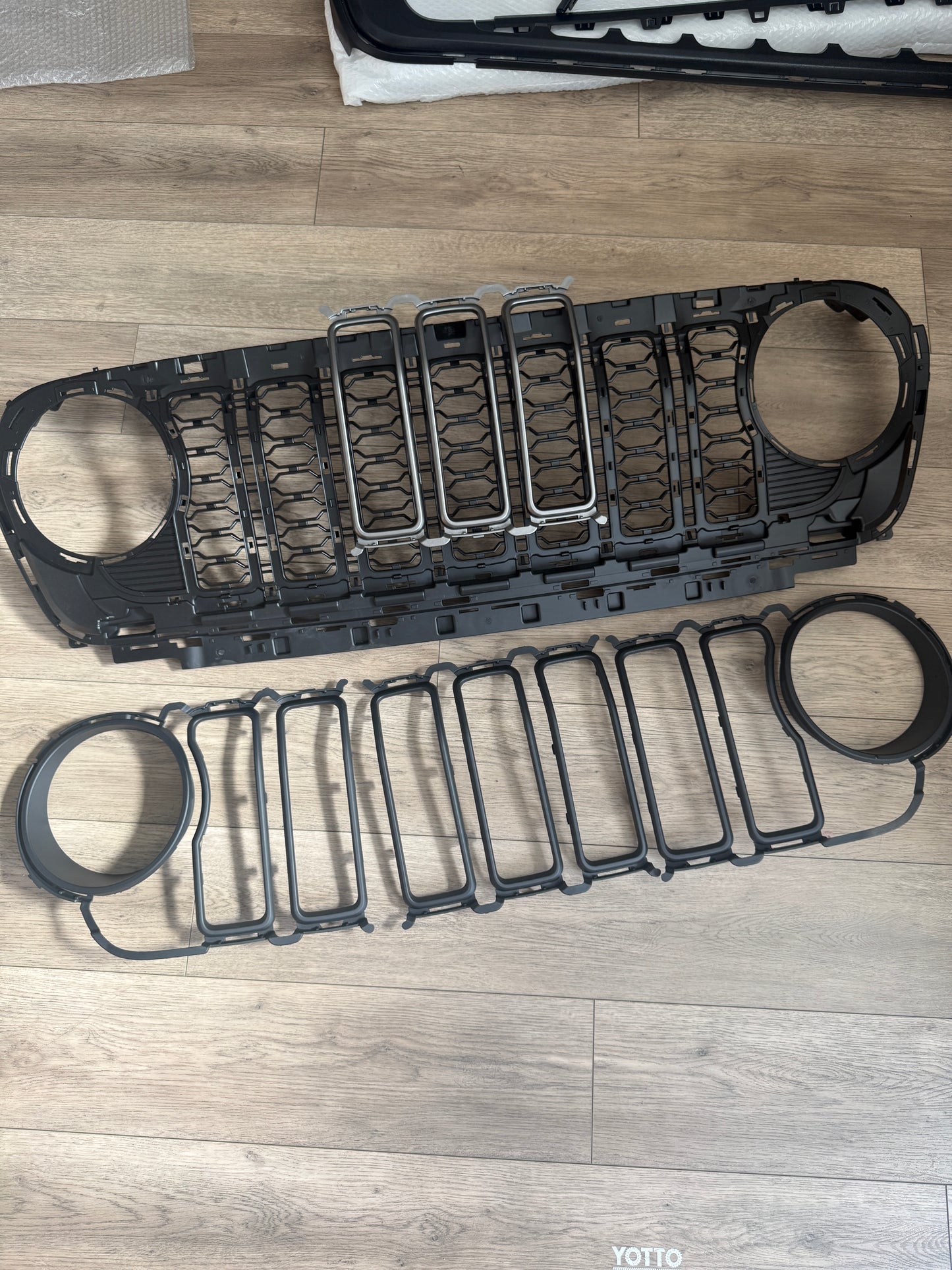 2024 Jeep Grille Headlight Ring Panel Refinishing Service - Aftermarket (7HQ96TZZAA)