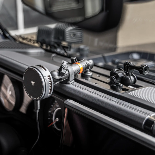 2024+ Jeep Wrangler JL & Gladiator (Not Compatible With 4xe) Tackform Slim Track Dash Bracket With Qi2.2/MagSafe Charging & Cooling Phone Mount | Driver Side