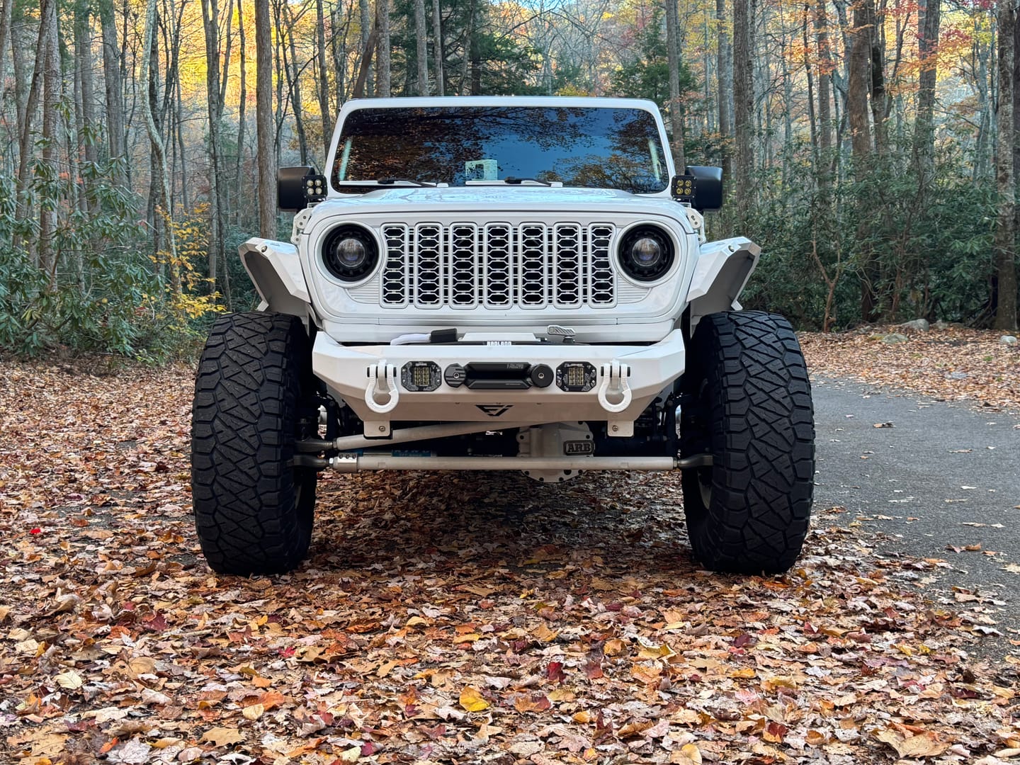 Whiteout or AnyColor – 2024 Jeep Wrangler JL & Gladiator JT Front Grille